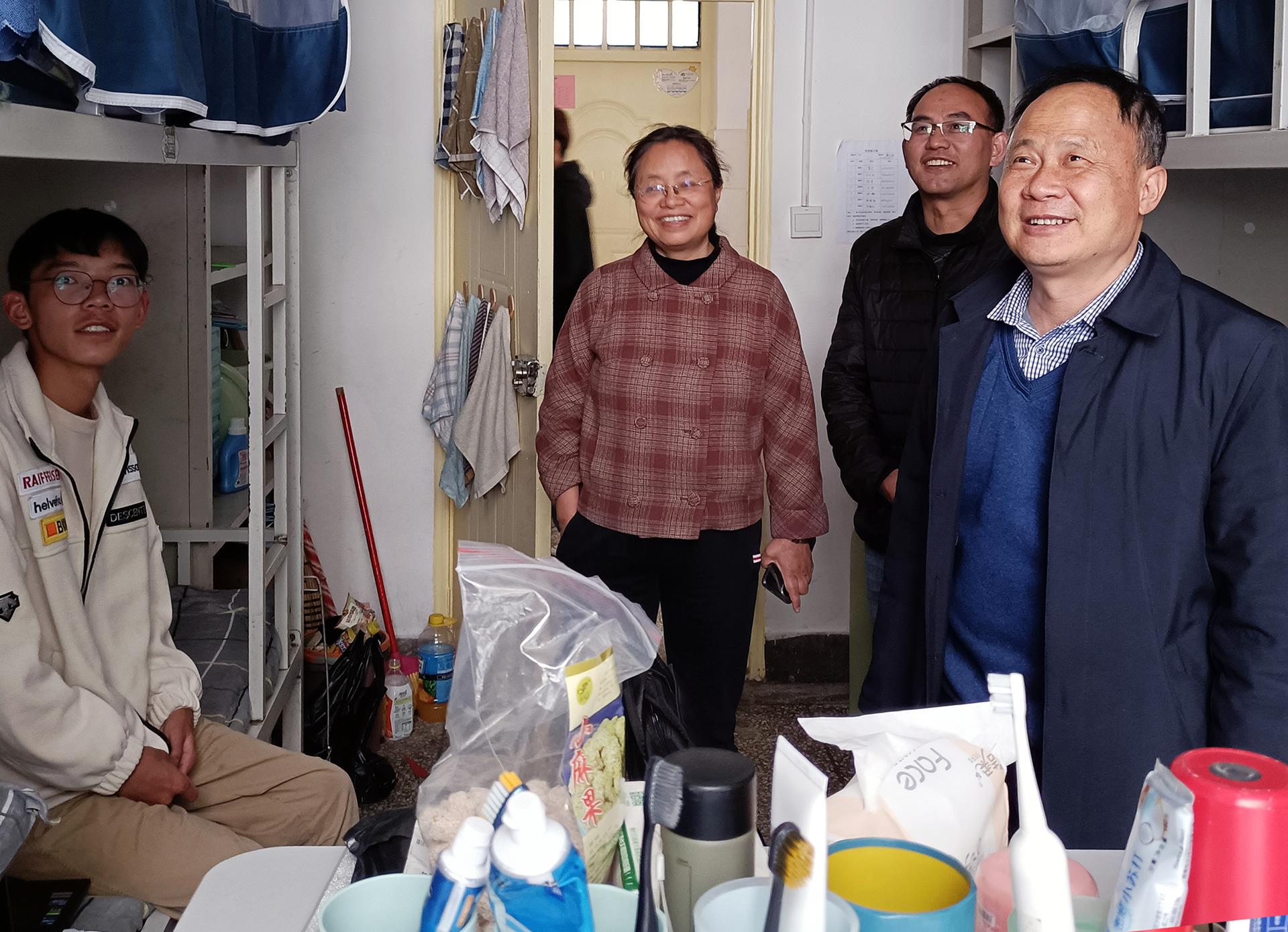 995a4e10ac0e46e98061711d96336d99.jpg 995a4e10ac0e46e98061711d96336d99.jpg