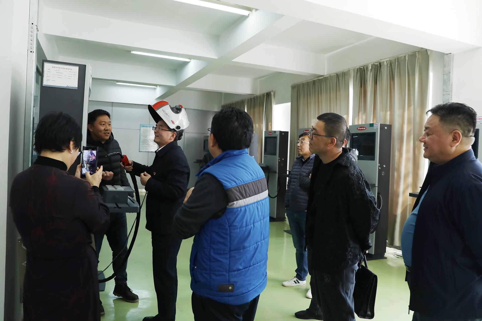 07f8585e4e0449208165214b3900637b.jpg 07f8585e4e0449208165214b3900637b.jpg