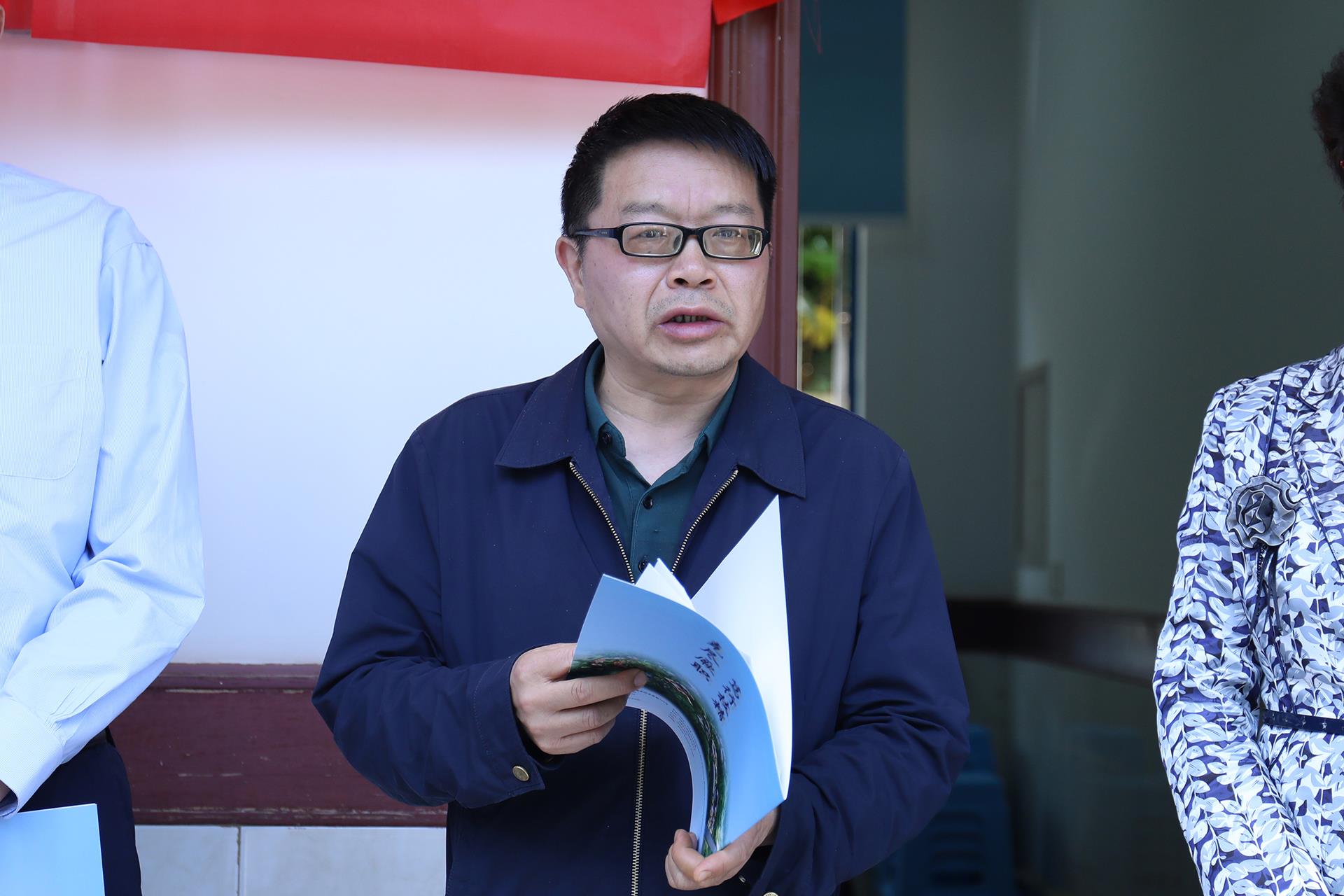 5e1b9567974b4f83937cff4eee7cdaca.jpg 5e1b9567974b4f83937cff4eee7cdaca.jpg