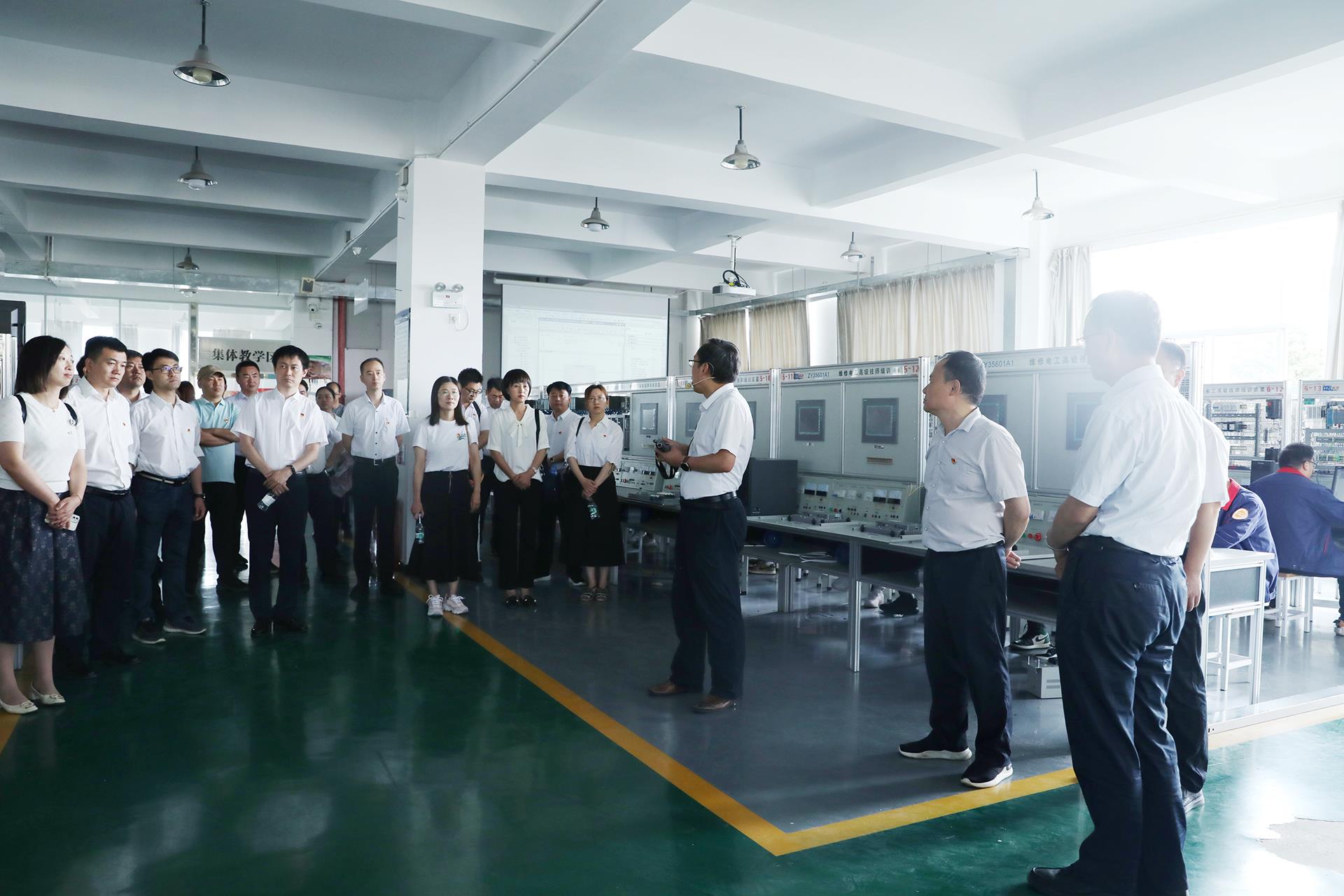 9ce78fbdf02d4142a25821bffaf7e6c4.jpg 9ce78fbdf02d4142a25821bffaf7e6c4.jpg