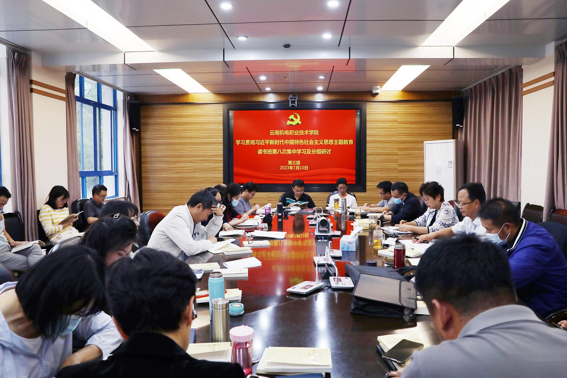 9b8d2fc978c64b25a3a80460c4f8d589.jpg 9b8d2fc978c64b25a3a80460c4f8d589.jpg