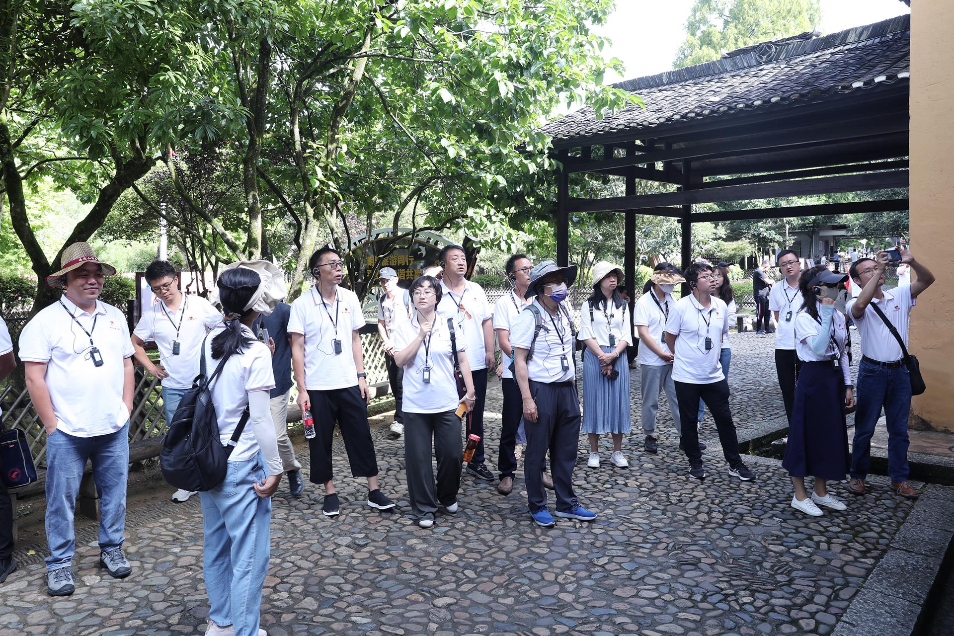 210513c1e88447ae84701ce956742a91.jpg 210513c1e88447ae84701ce956742a91.jpg